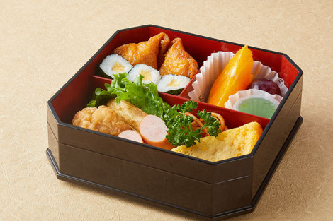 キッズ弁当　コーンスープ付　1,620円（税込）